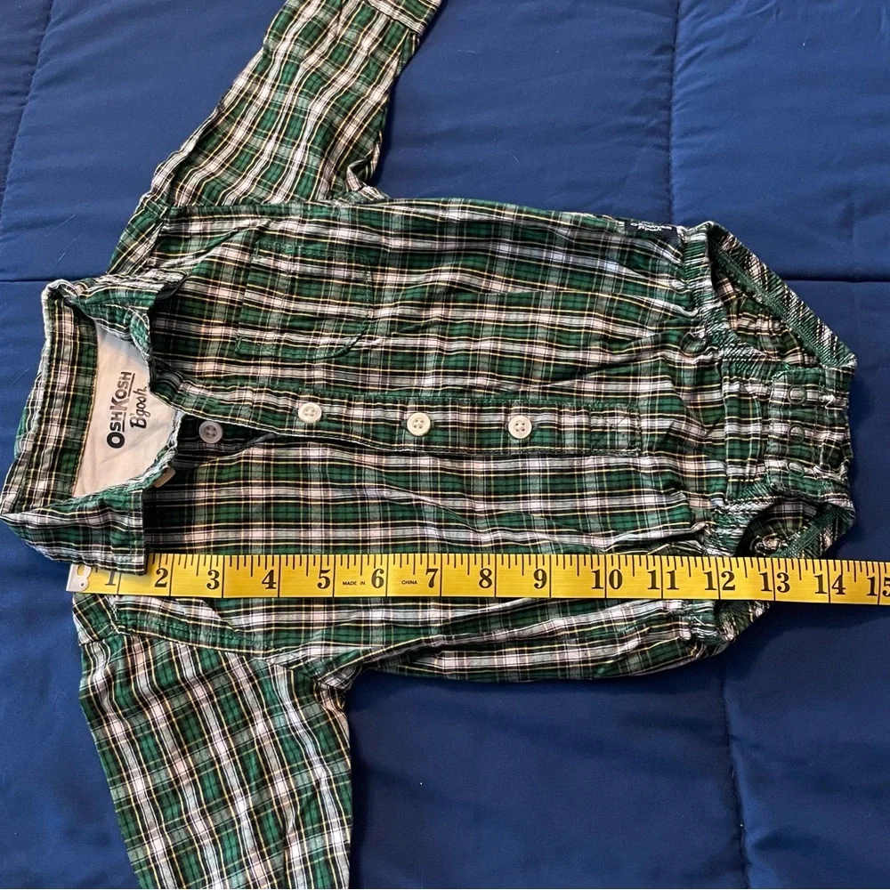 🦋$5🦋 OshKosh 9m green and white plaid button-up collared one-piece
